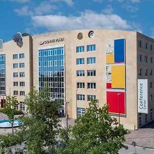 crowne-plaza-padova.hotelinveneto.com/